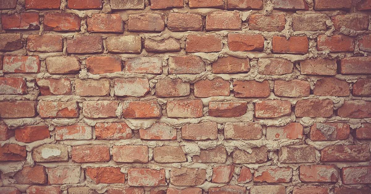 The Strange Story of the Self-Destructing Email